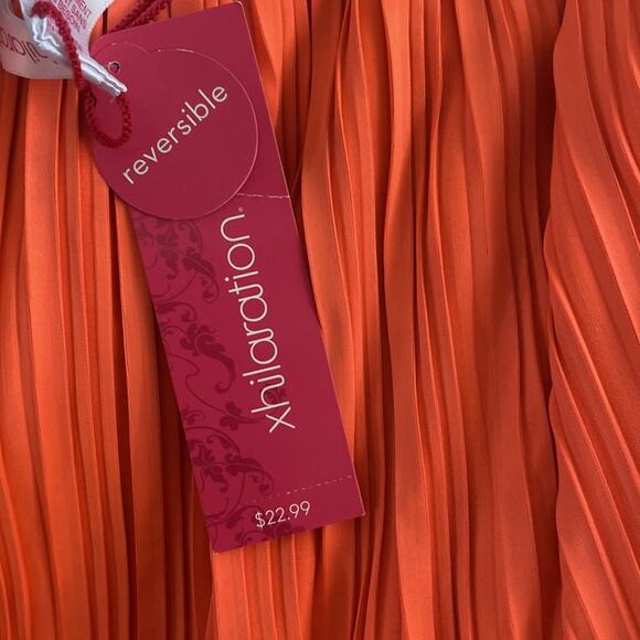 Xhilaration Reversible Pleated High Low Skirt - Picture 7 of 8